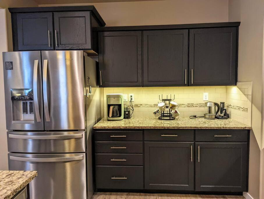 Spacious 3-Bedroom Home With Outdoor Space Eugene Eksteriør billede