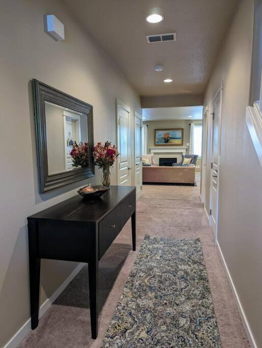 Spacious 3-Bedroom Home With Outdoor Space Eugene Eksteriør billede
